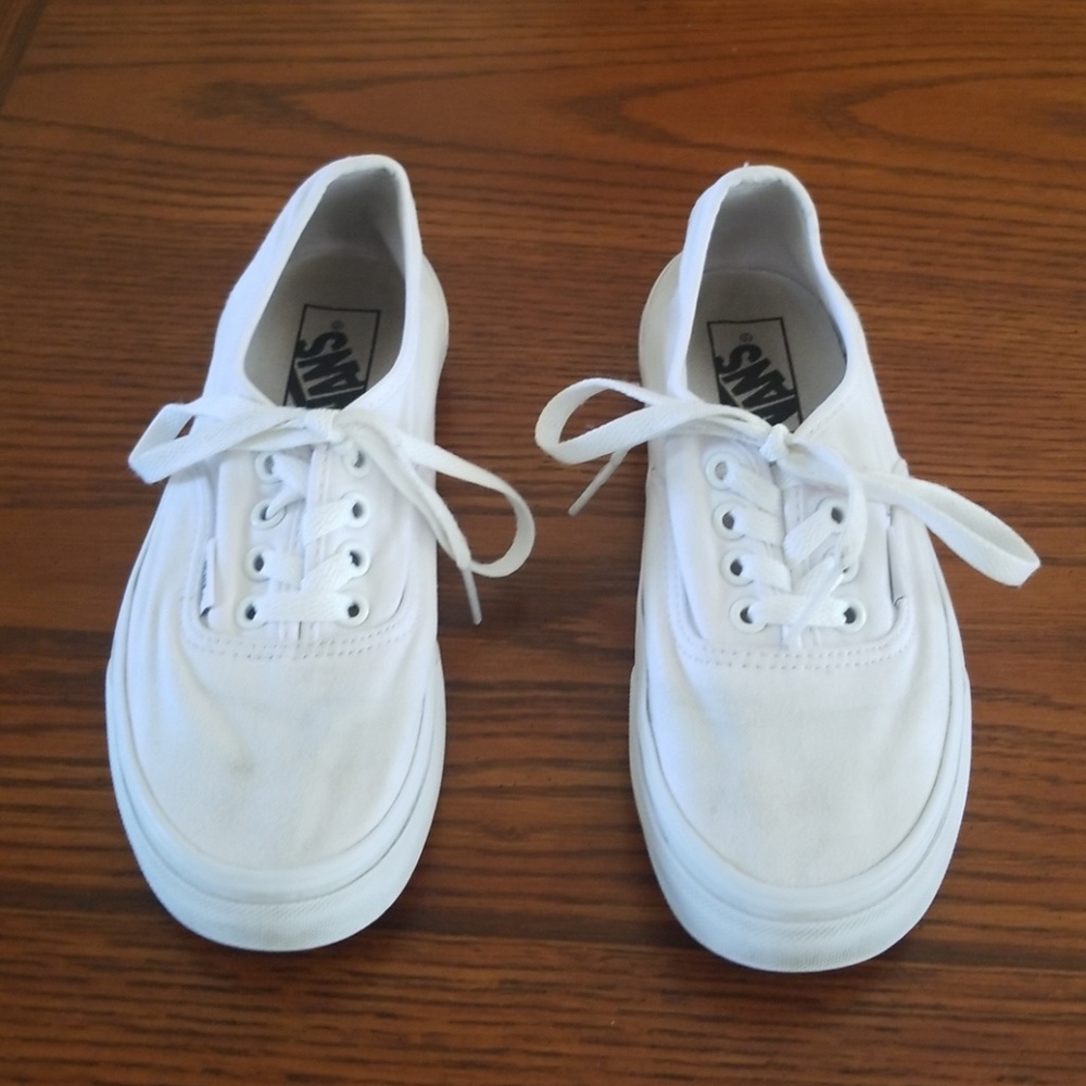 Vans white women's size 6 big girl size 4
